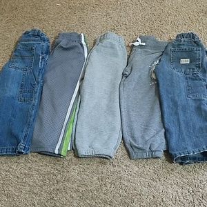 Lot of 5 pairs of pants.